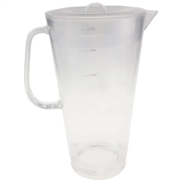 Plastvattenkanna med lock