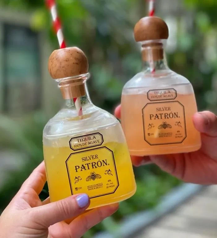 Plasttequila flaska